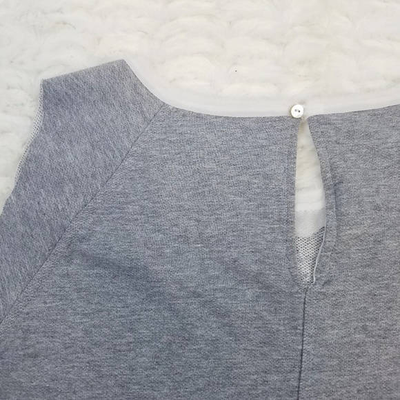 ⭐️3/$15⭐️ Silvian Heach Beaded Skull Crop Top - Picture 6 of 8